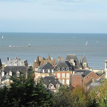 Superbe Deux Pieces Vue Mer Avec Jardin Trouville-sur-Mer Buitenkant foto