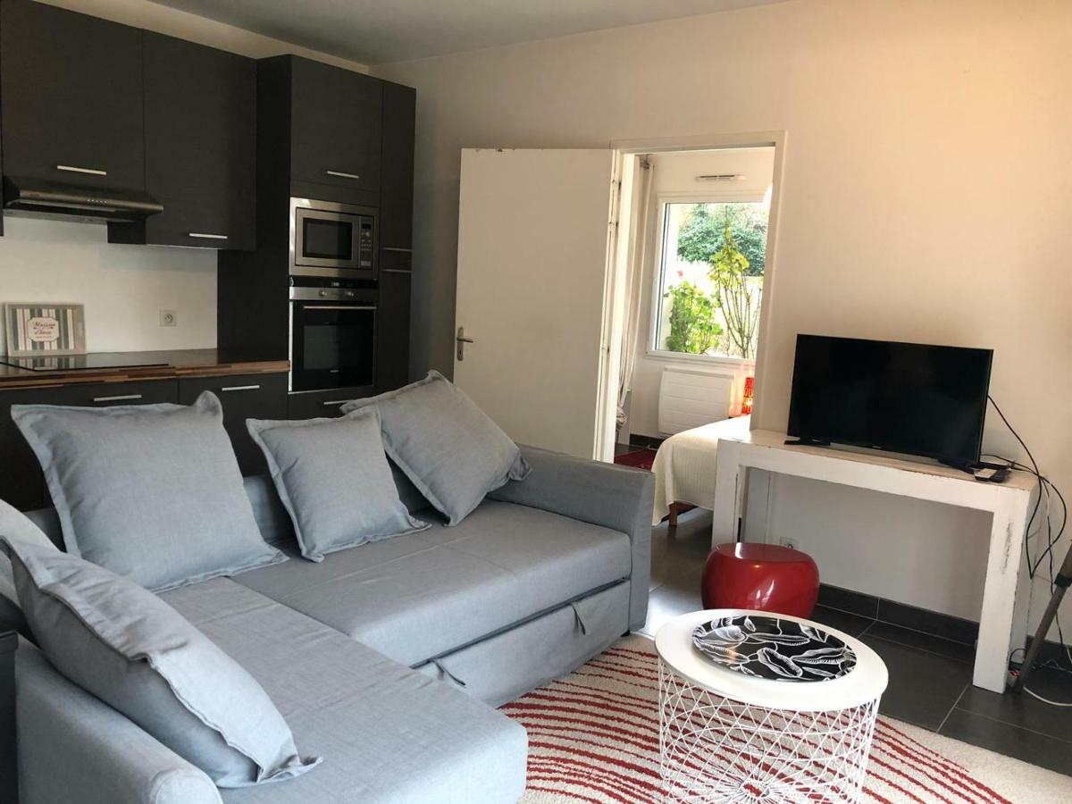 Superbe Deux Pieces Vue Avec Jardin Appartement *